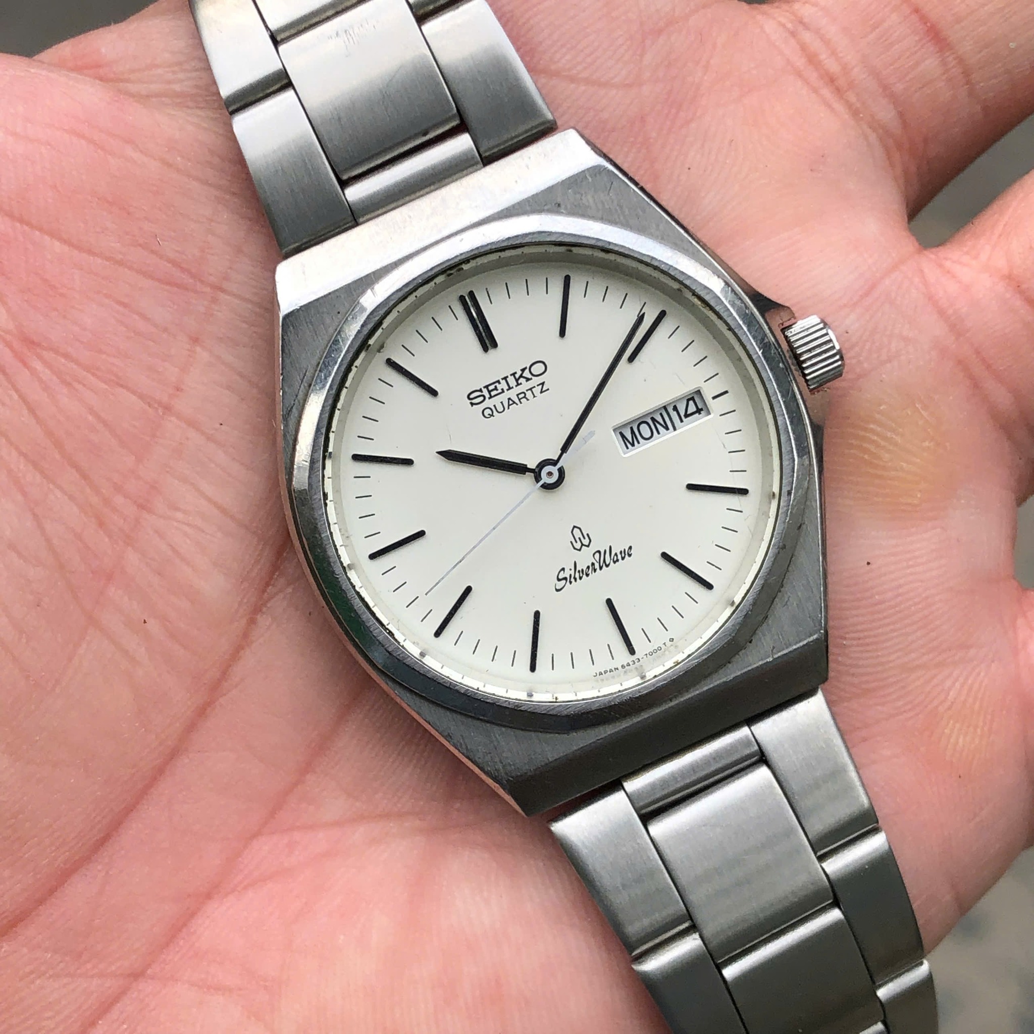 Seiko Silverwave 6433-7000 SEIKO QUARTZ MON/14 a 0+42 የ o l, 6433 