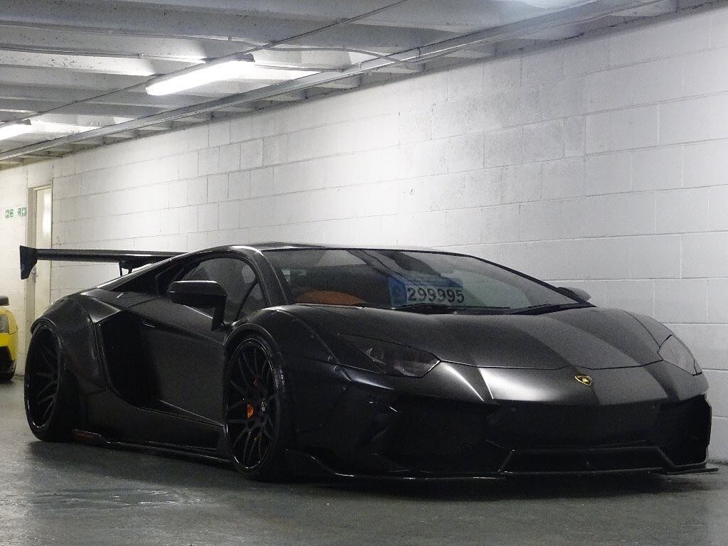 Lambo Hoss Posts Facebook