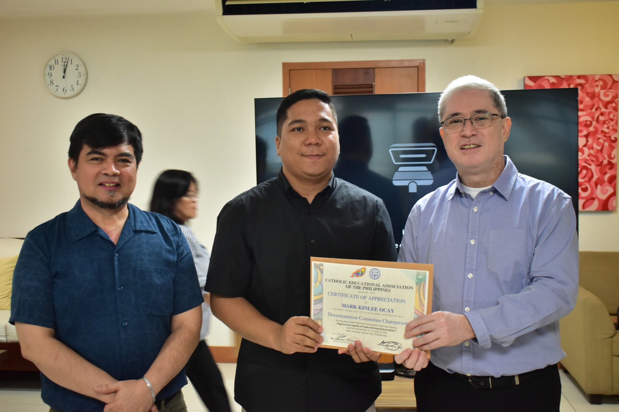 CEAP - Mr. Mark Kinlee Ocay from the Documentation Committee receives ...