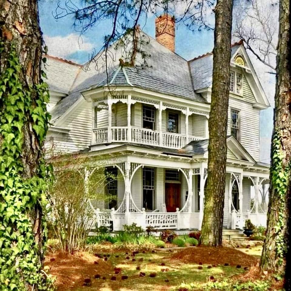 Bullock-Dew House photo 1