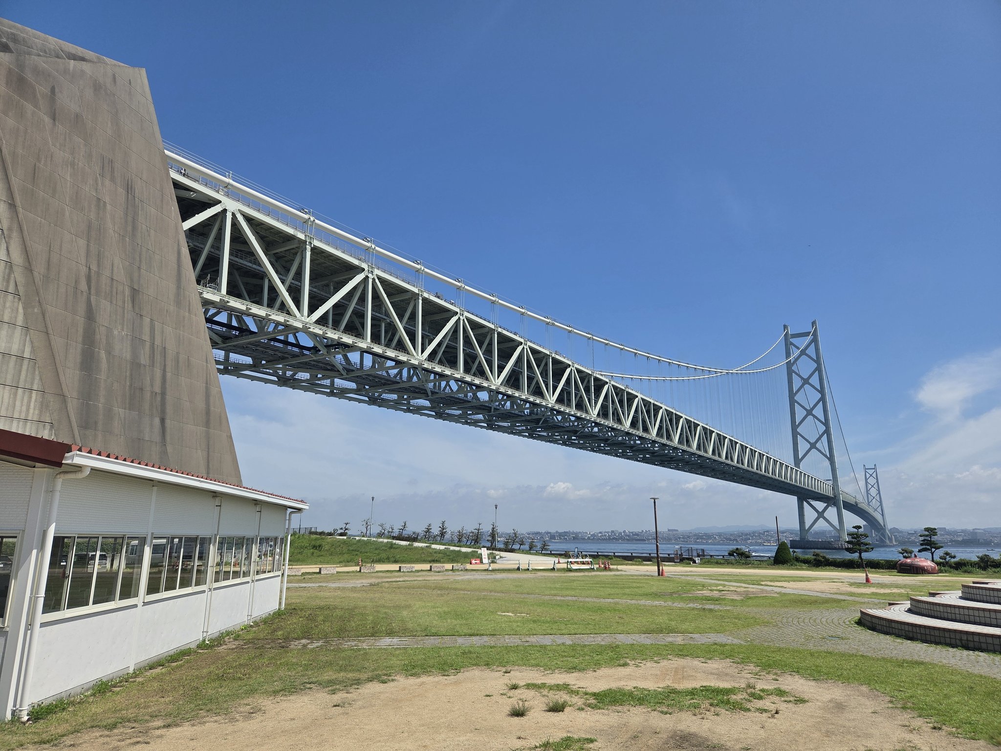 国道218号天馬大橋（宮崎県延岡市北方町）は橋長320.0mの3径間連続PC