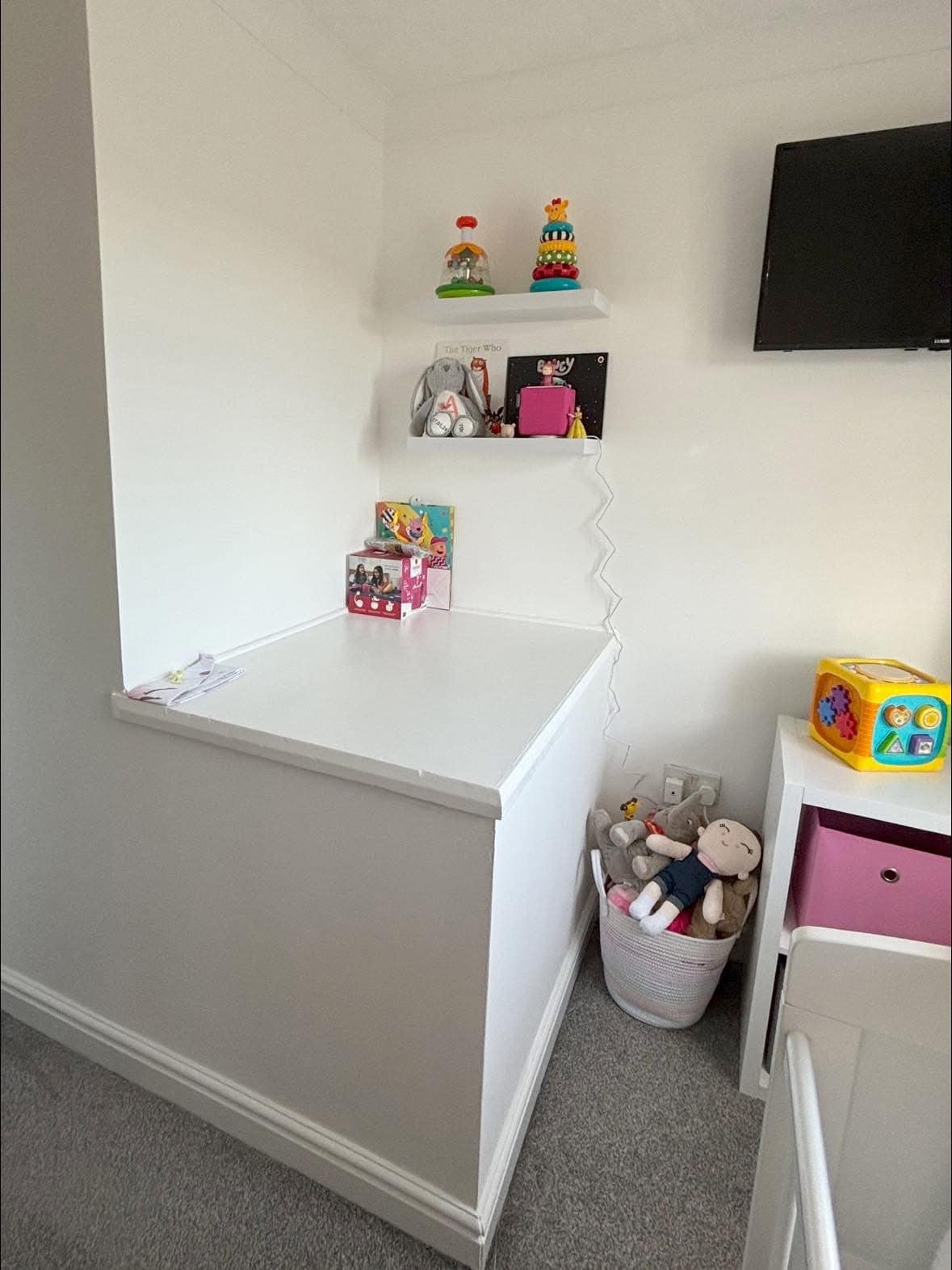 How to create a change room for a child?