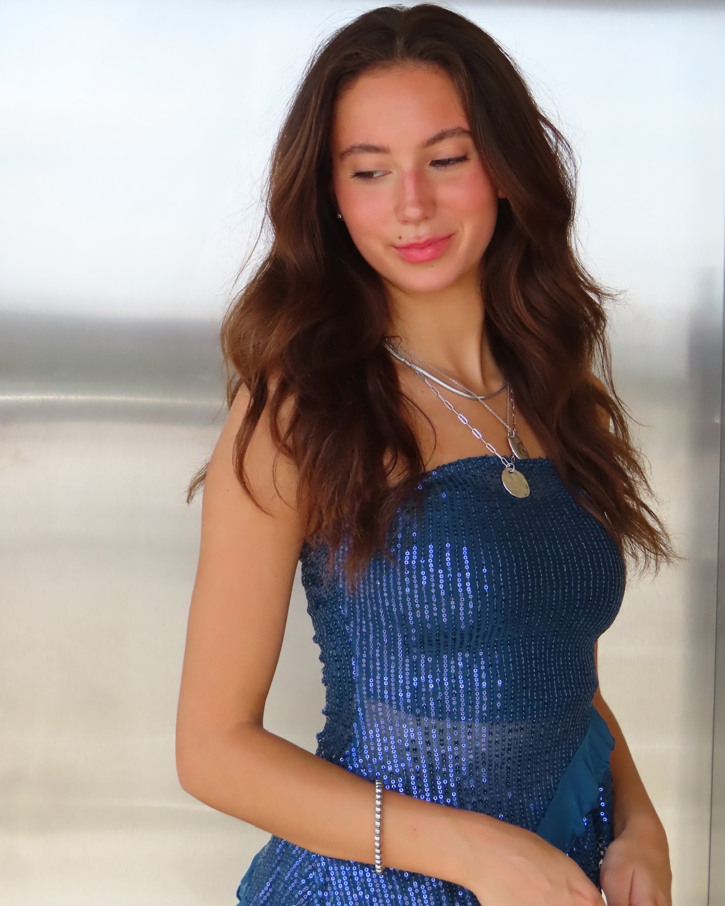 hannah montana blue dress moment This top reminds me of Hannah Montana. 7 days until Alaska and I'm getting so excited!! Where is somewhere you would like to visit? 34DD/E CPW1310-Blue Gingham Dress Color:As on photo It features an erect
