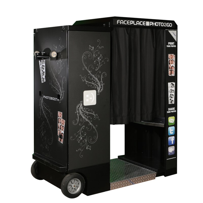 Memory Machine Photo Booth Rental MN