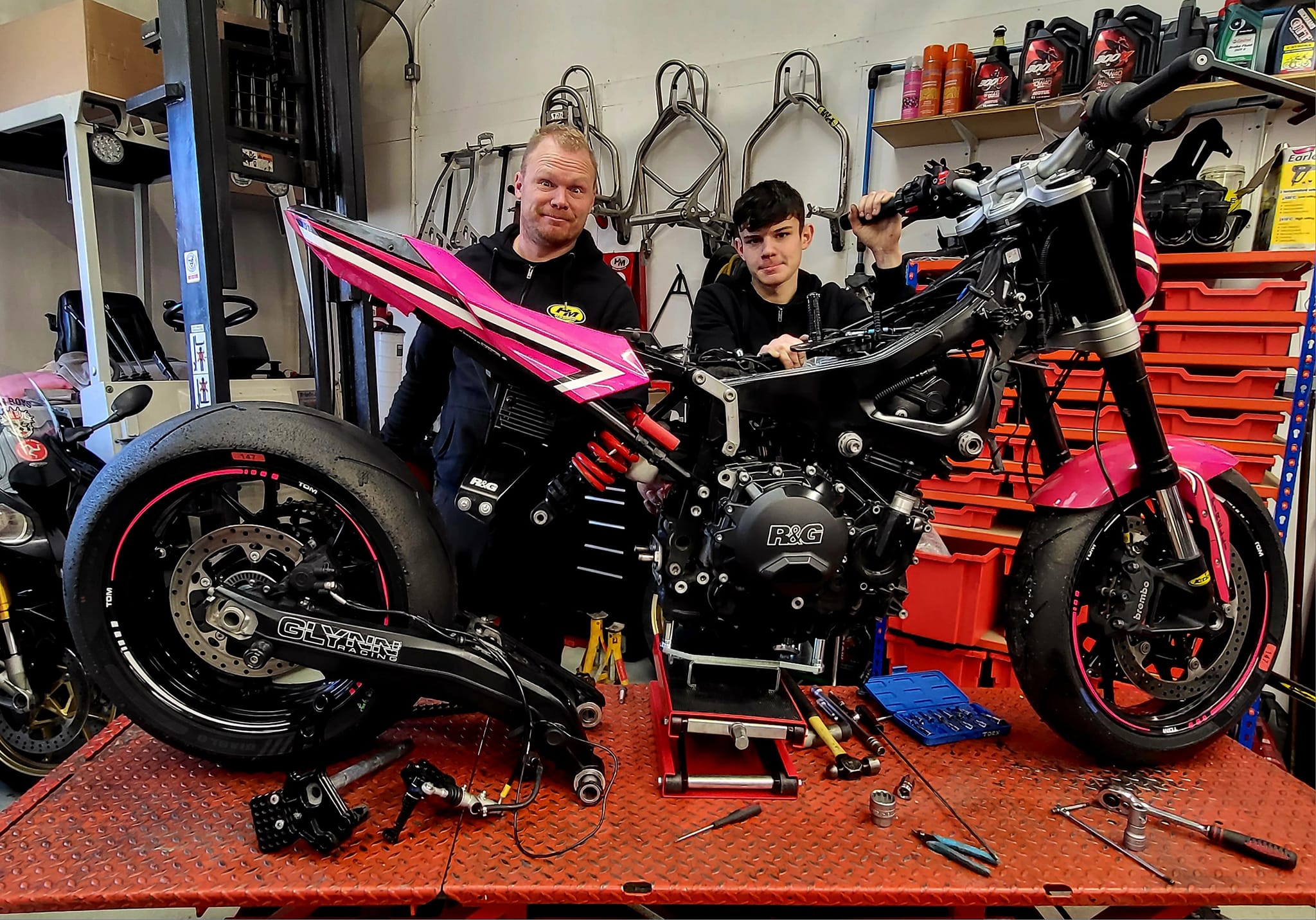 HM Racing - Happy Monday! ATTENTION F900Cup Riders and...