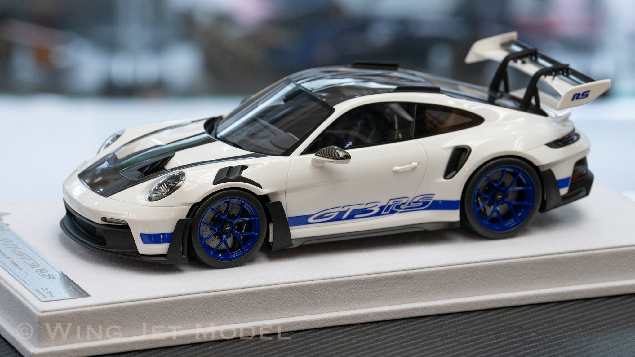 Porsche 911 GT3 RS 4.0 特別版 1:18 模型 Amazon.co.jp: Maisto