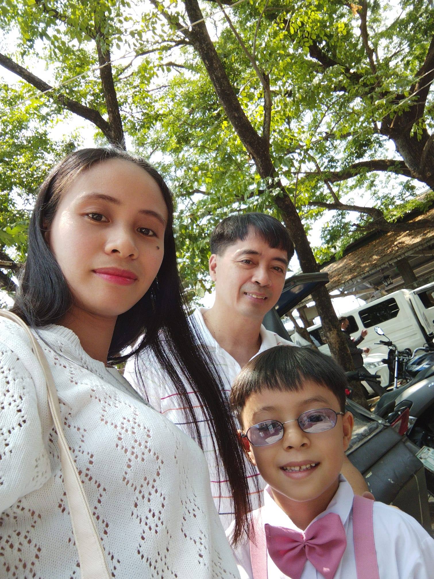Freshhhhhkoooo na nman ang mga bebeloves nmin😍 kababait lng paliguan at ...