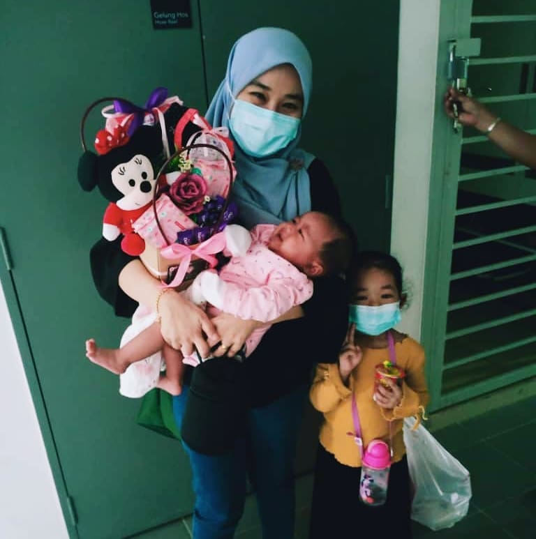 Zque Surprise Shop Baby Born Bucket Nude Pink Baby Pyjamas Baby Romper Mickey Mouse Wet Tissue Flower And Chocolate Thank You To Faie Luz Surprise Kepong Surprisedelivery Surprisegifts Gift