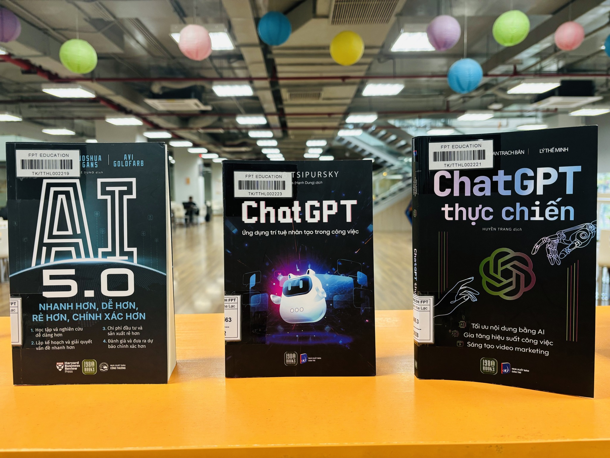 [BỘ SÁCH VỀ AI-CHAT GPT] 📍 AI... - FPT University Library | Facebook