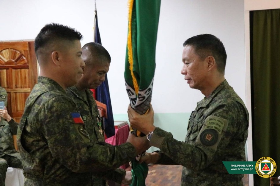 Philippine - The 21st Commander of the 53rd Engineer Brigade Col. Elmer ...