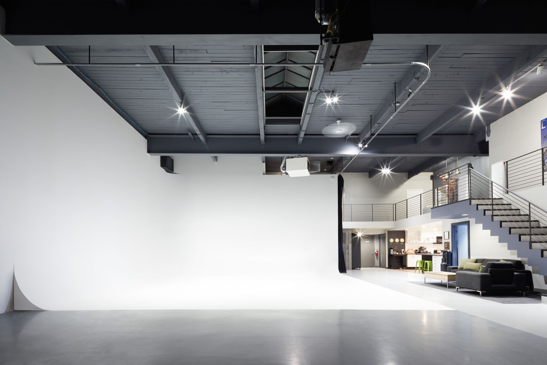 HUGO Studio