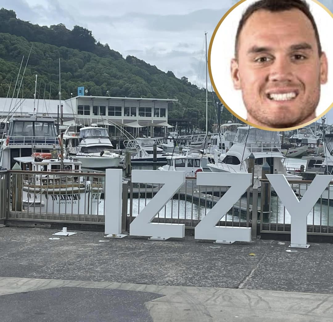 New - The G has gone from the GIZZY sign, locals suggest this man is ...