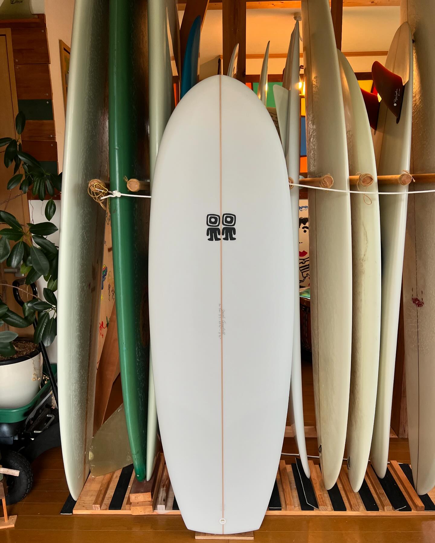 Club Surrrface surf shop? ・ jUssssst a®️®︎ived??? ・ ・ ➄ 