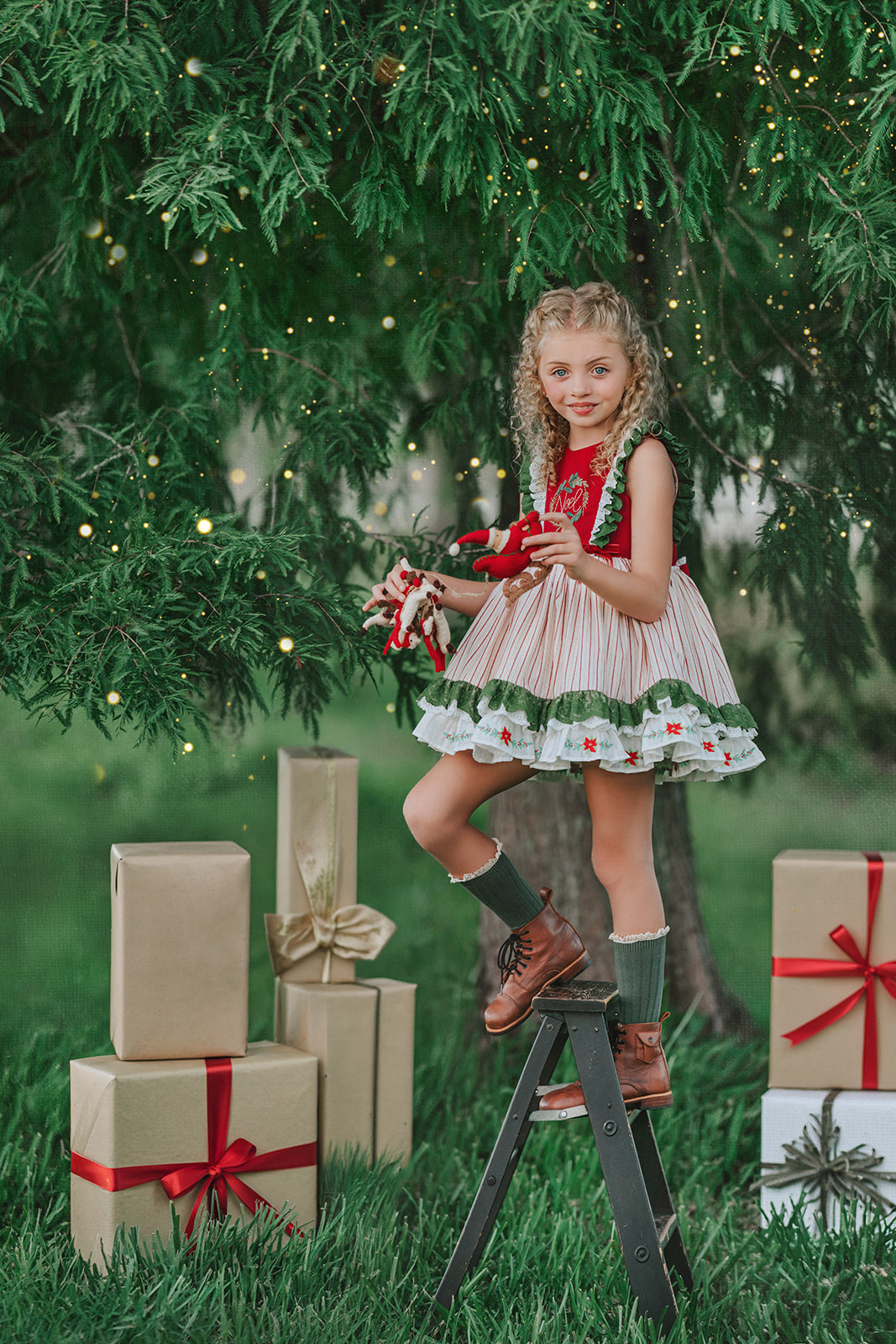 violet harmon christmas dress The perfect for your holiday season! Join the group today for more details! Two Roosters Clothing Company VIP/BST Trouser Waist:Custom
