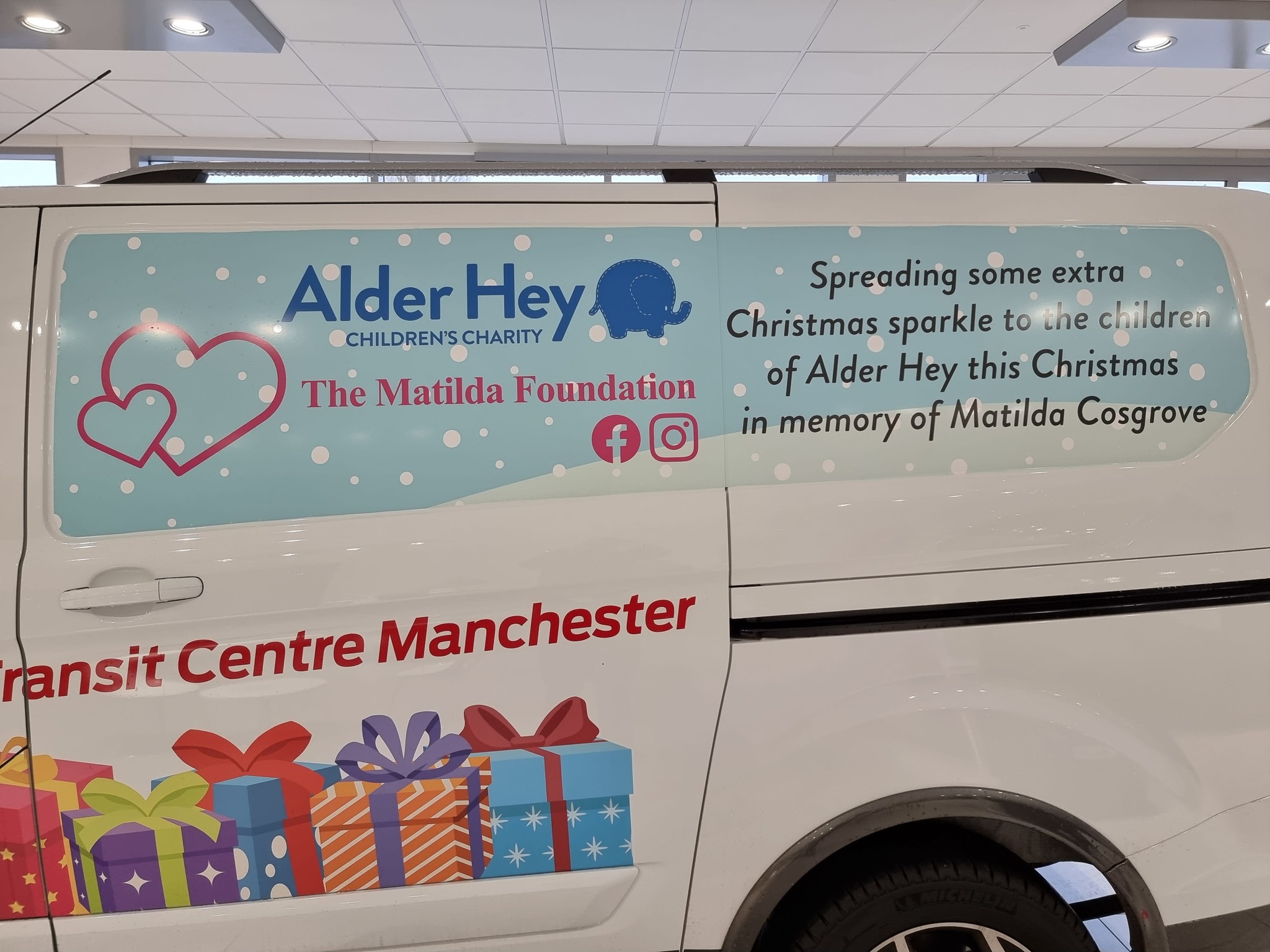 Vinyl Graphics at Evans... - Vinyl Graphics at Evans Halshaw