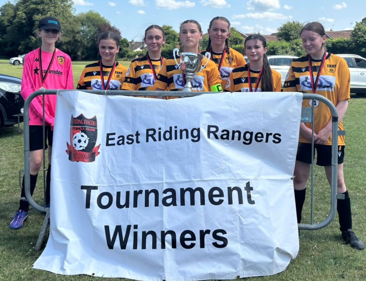 East - Congratulations to Kingswood Ambers 🏆🏆 They saw off Cottingham ...