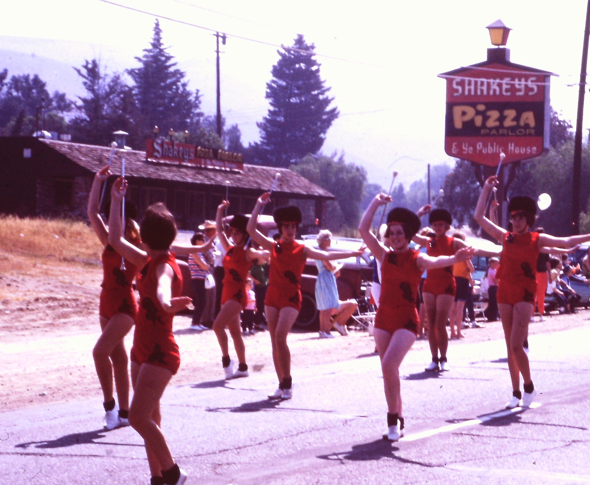 Conejo Valley old timers recall there was a Shakey's Pizza Parlor