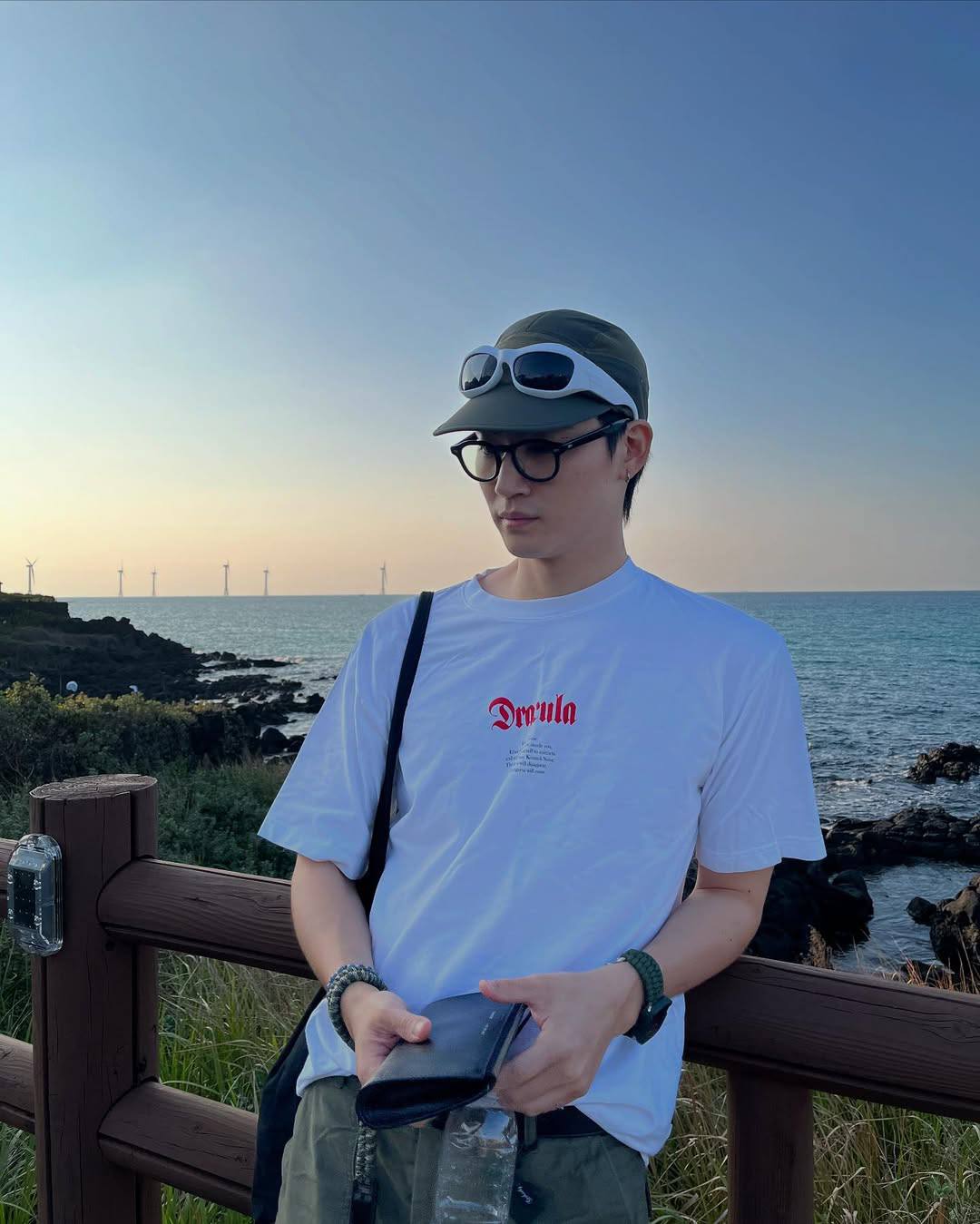 Happy birthday to #GOT7 leadernim #JAYB 🎊🎉🎁🎂🥂 Lim Jae-beom