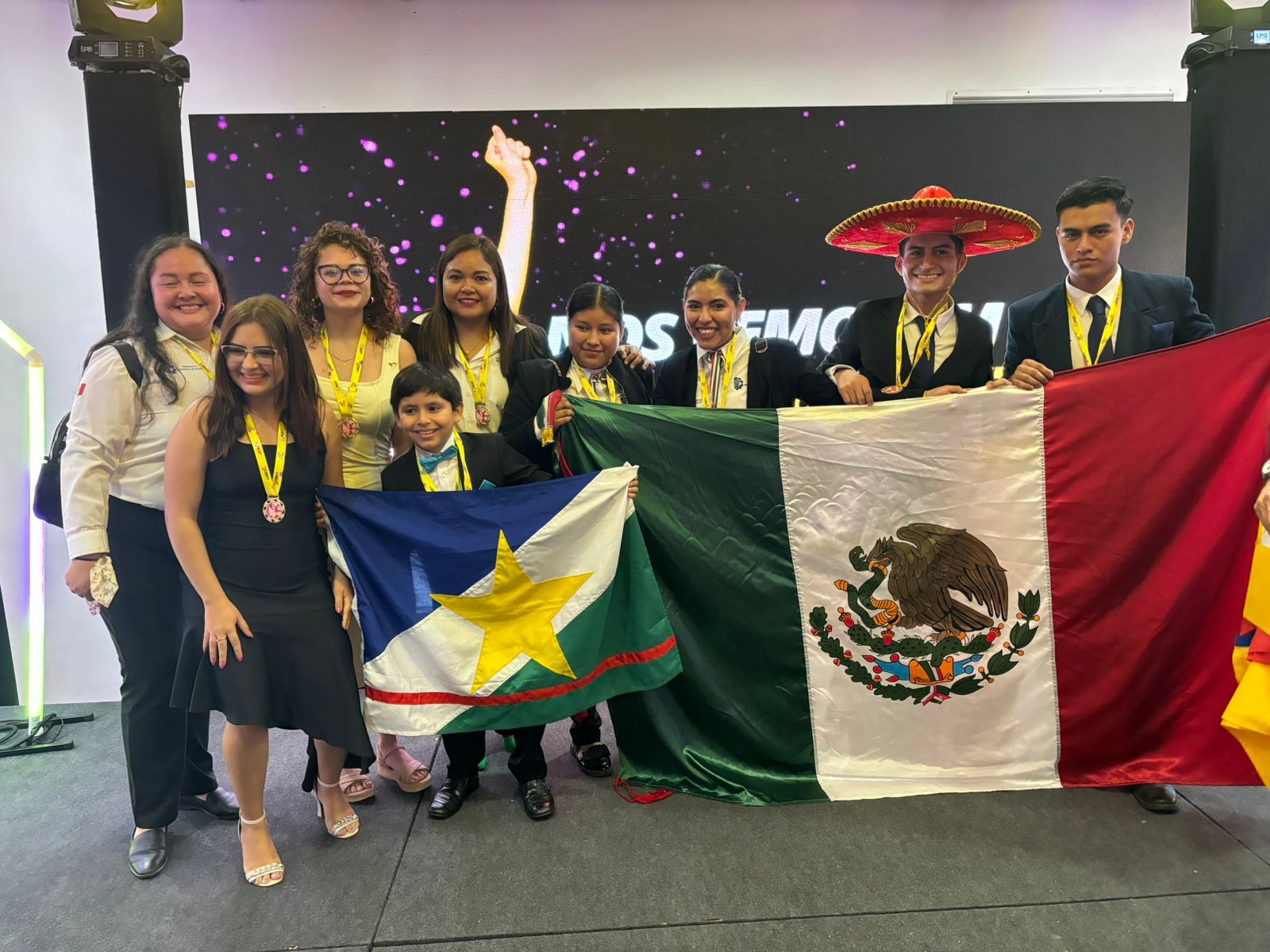 ESTUDIANTES DEL TECNOLÓGICO DE... - TECNM - Tamazunchale