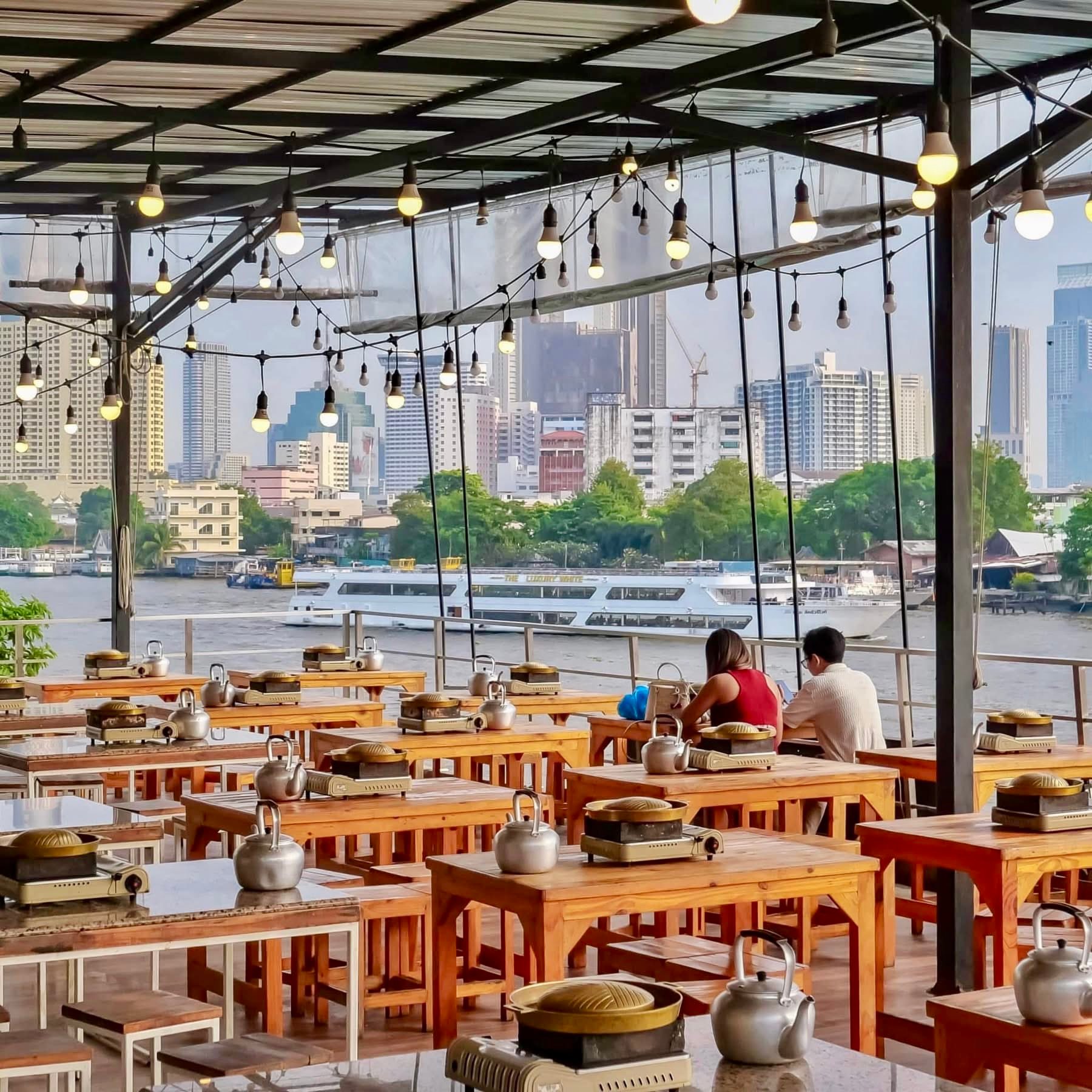BBQ RoofTop River View - บาร์บีคิวดาดฟ้าริมแม่น้ำเจ้าพระยา | Bangkok
