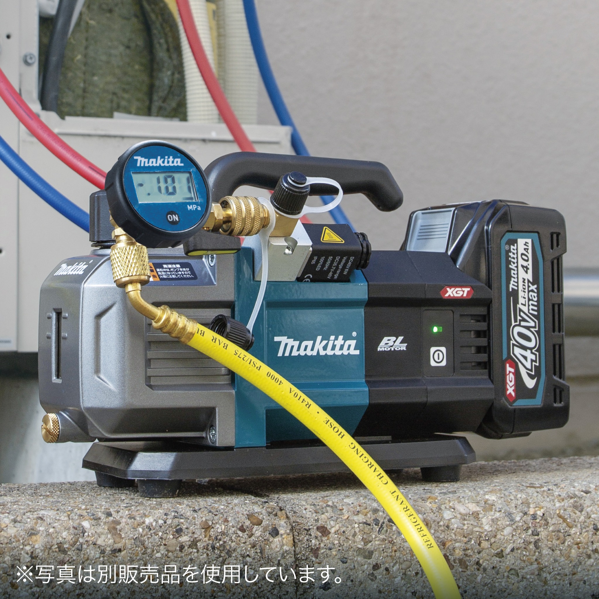 Makita MUR144UDRF 芝刈り機 未使用 マキタ 充電式草刈機14.4V刈込幅