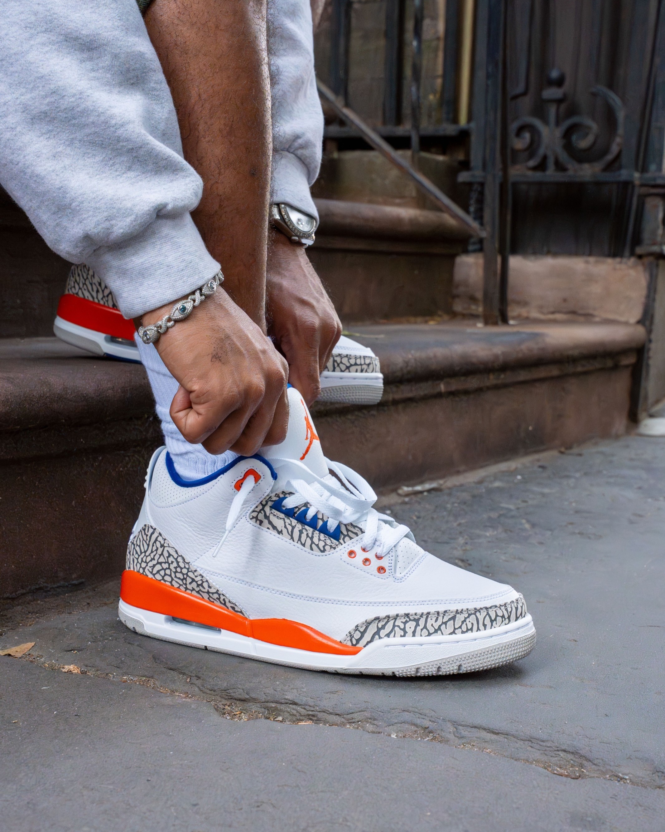 Knicks fan how many sneakers have we copped this month? ? The 