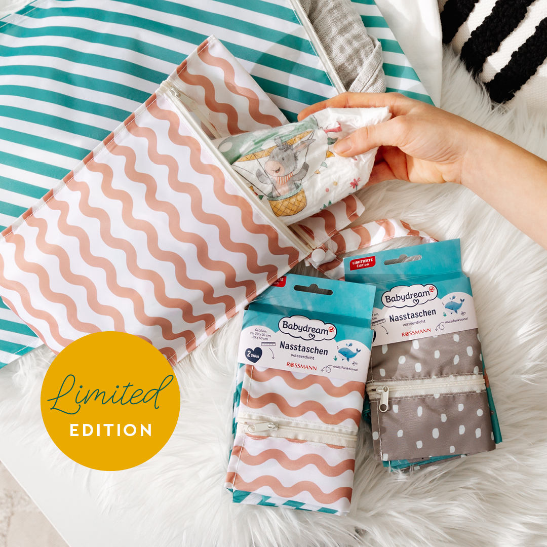 ✨LIMITED EDITION: Unsere Babydream Nasstaschen sind der perfekte Begleiter für den Alltag mit den Kleinen! 💫👶 Multifunktional, wasserdicht und in niedlichen Designs halten sie alles trocken, sei es