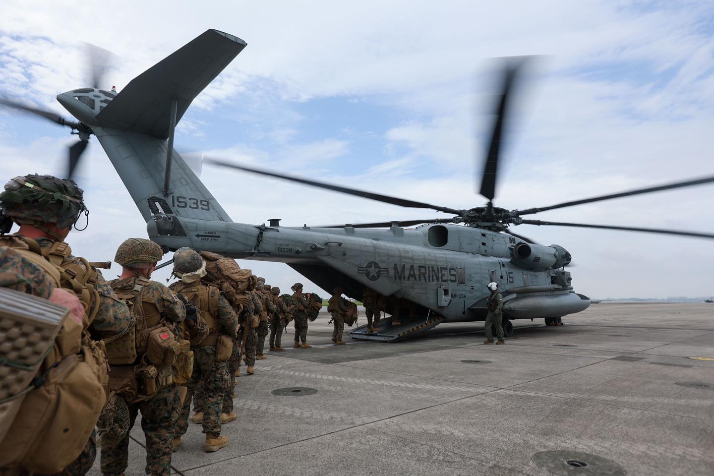 3rd MARDIV| Marines Conduct Helicopter Raid ? Camp Schwab 