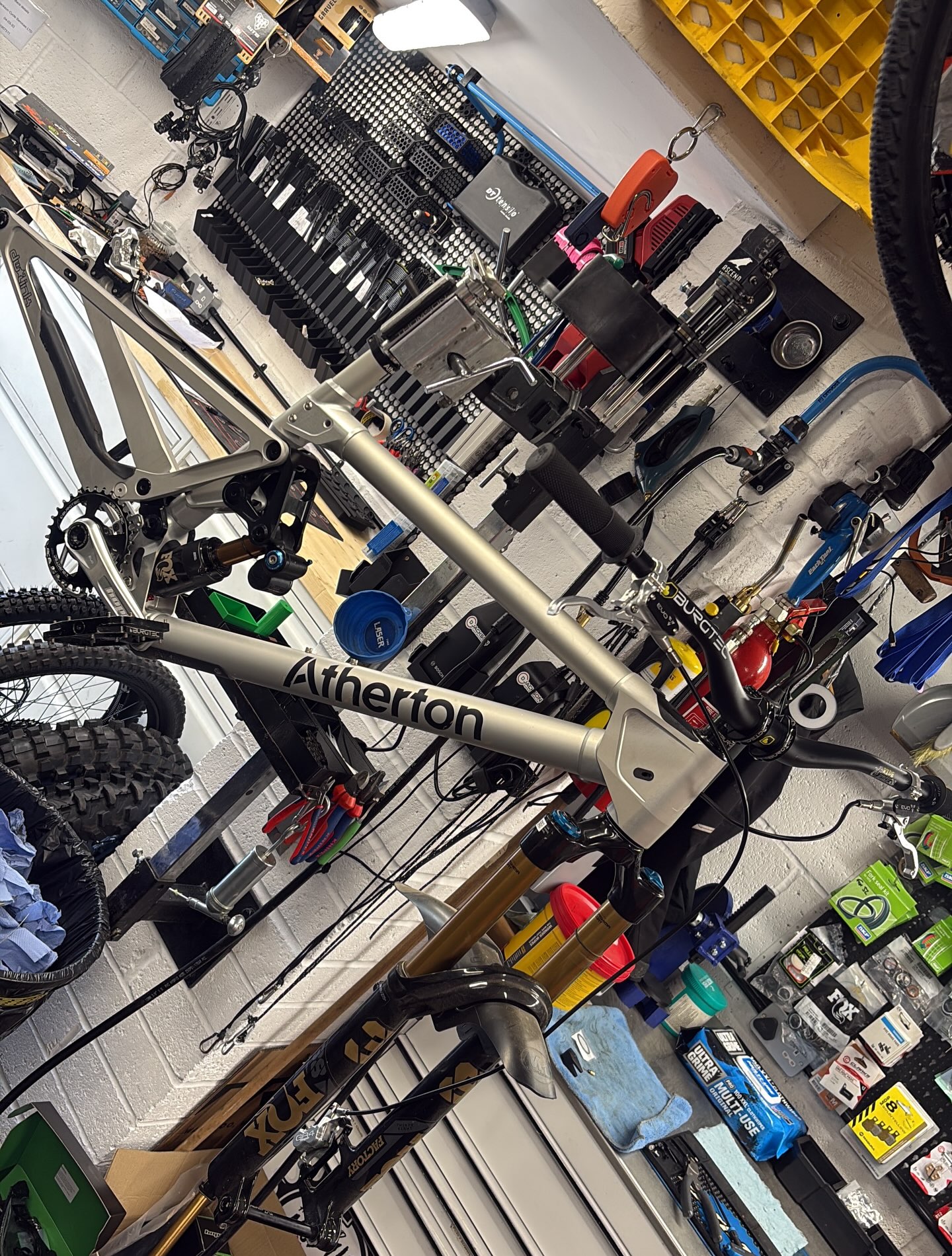 Full strip & refresh now ready to rip again! #athertonbikes