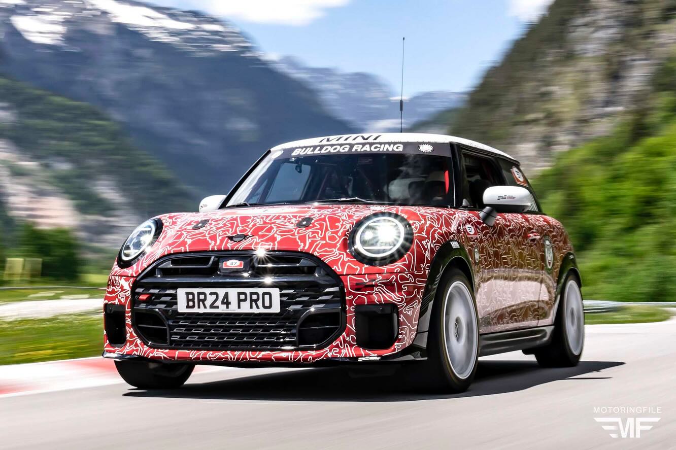 Motoringfile - Our first look at the new F66 MINI Cooper...