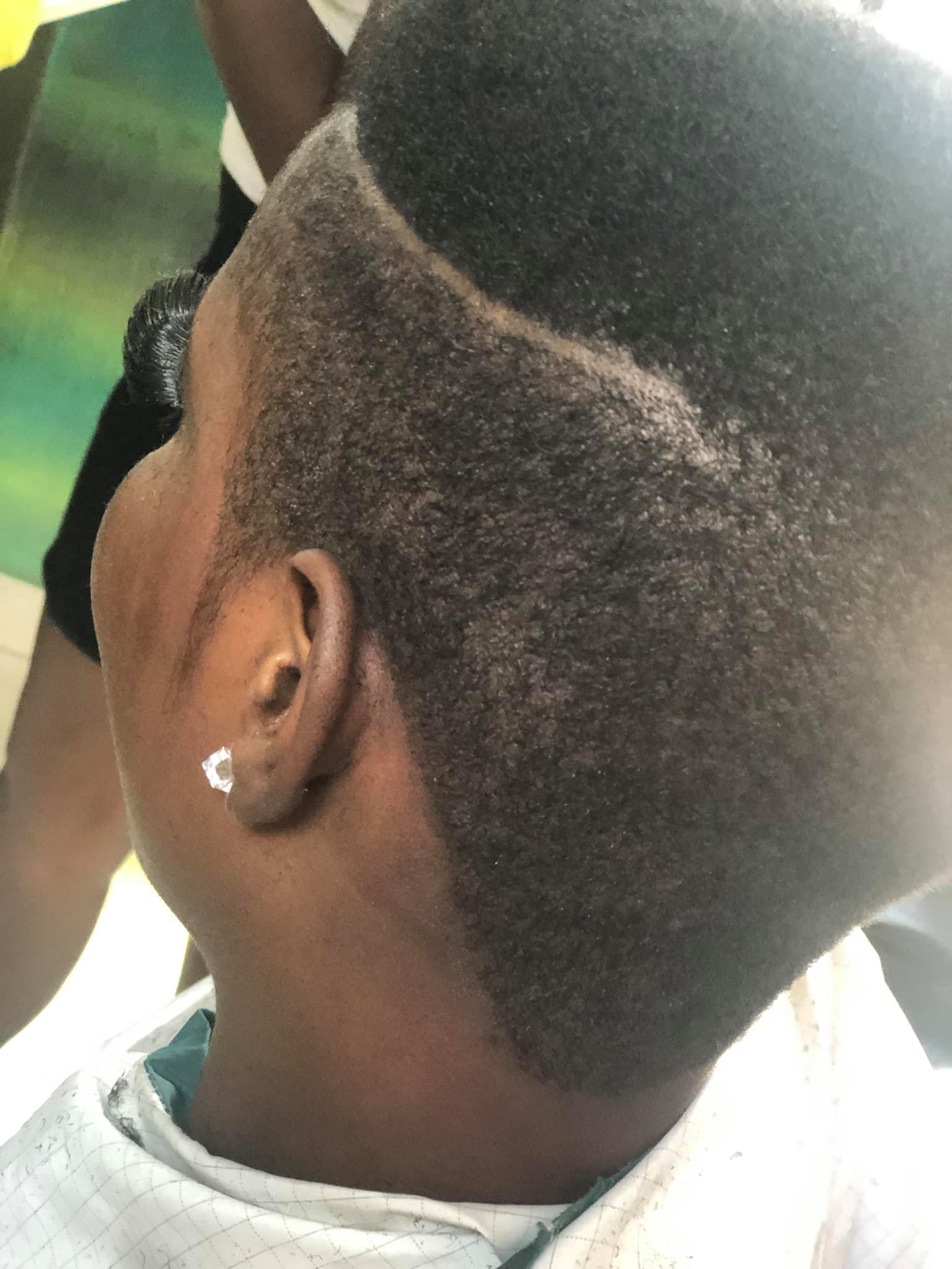 D-King Barbing Saloon added a new... - D-King Barbing Saloon