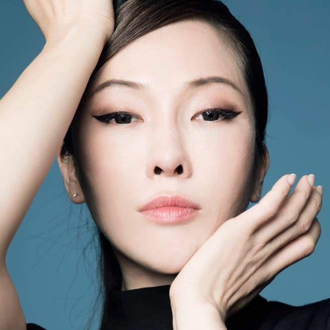 KIMIKO - 2016 → 2026。 兩張照片如果分開看， 大概都會覺得：腰瘦喔 🤣... | Facebook