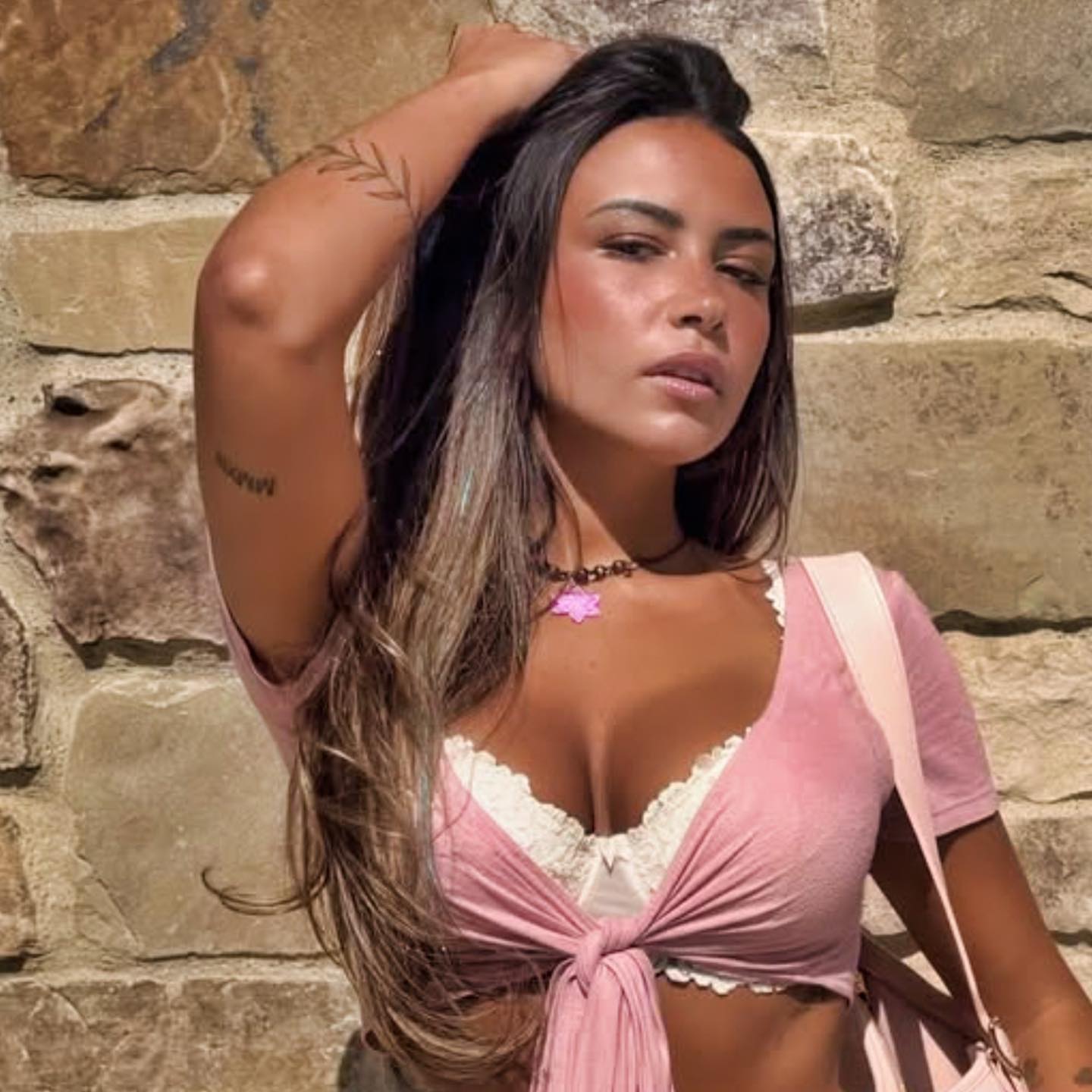 Woman Who Went Viral For “Inappropriate” Kentucky Derby Outfit Sizzles While Climbing Out Of Pool In Barely-There Pink Bikini [PHOTOS] Full story via 🔗 in comments. 👇