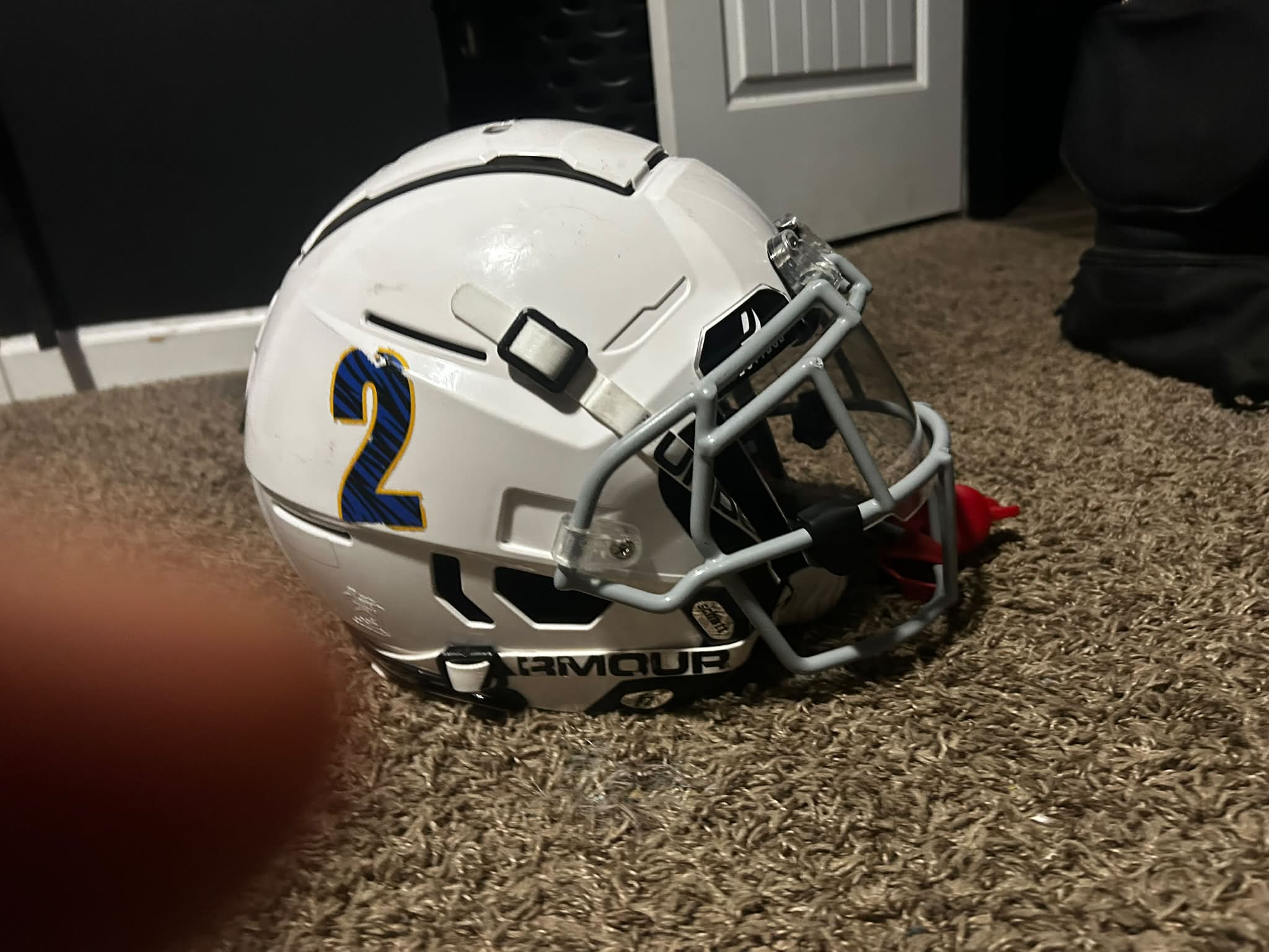 football helmet 180 SCHUTT F7 2.0 COLLEGIATE WHITE ADULT  Offense-Defense Sports It features a Chromoly steel face mask for balance Best 180 Degree Modular Motorcycle