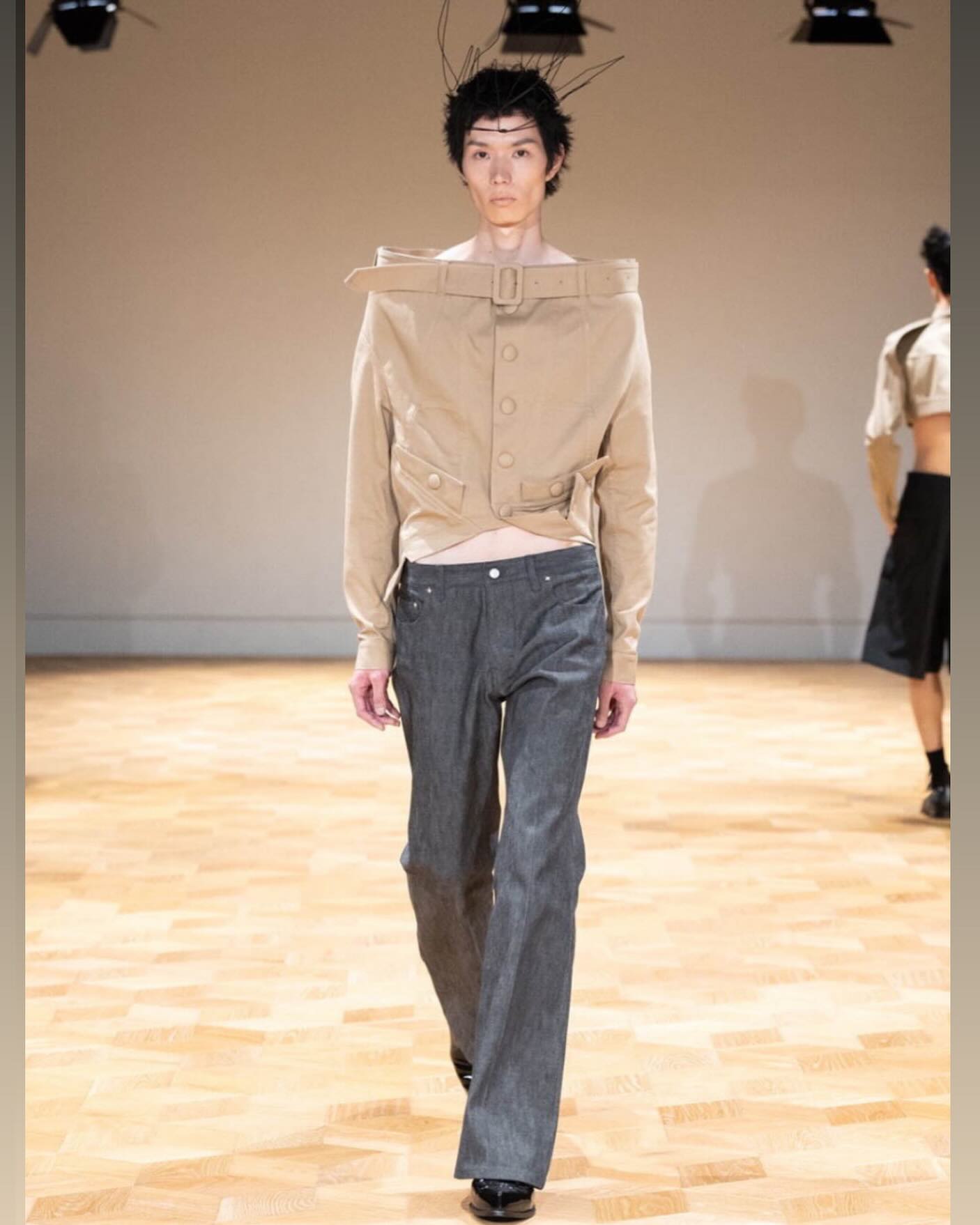 Model - Model:YOKU @tsubasaaaa0119 for @kentaorimi 25ss show 