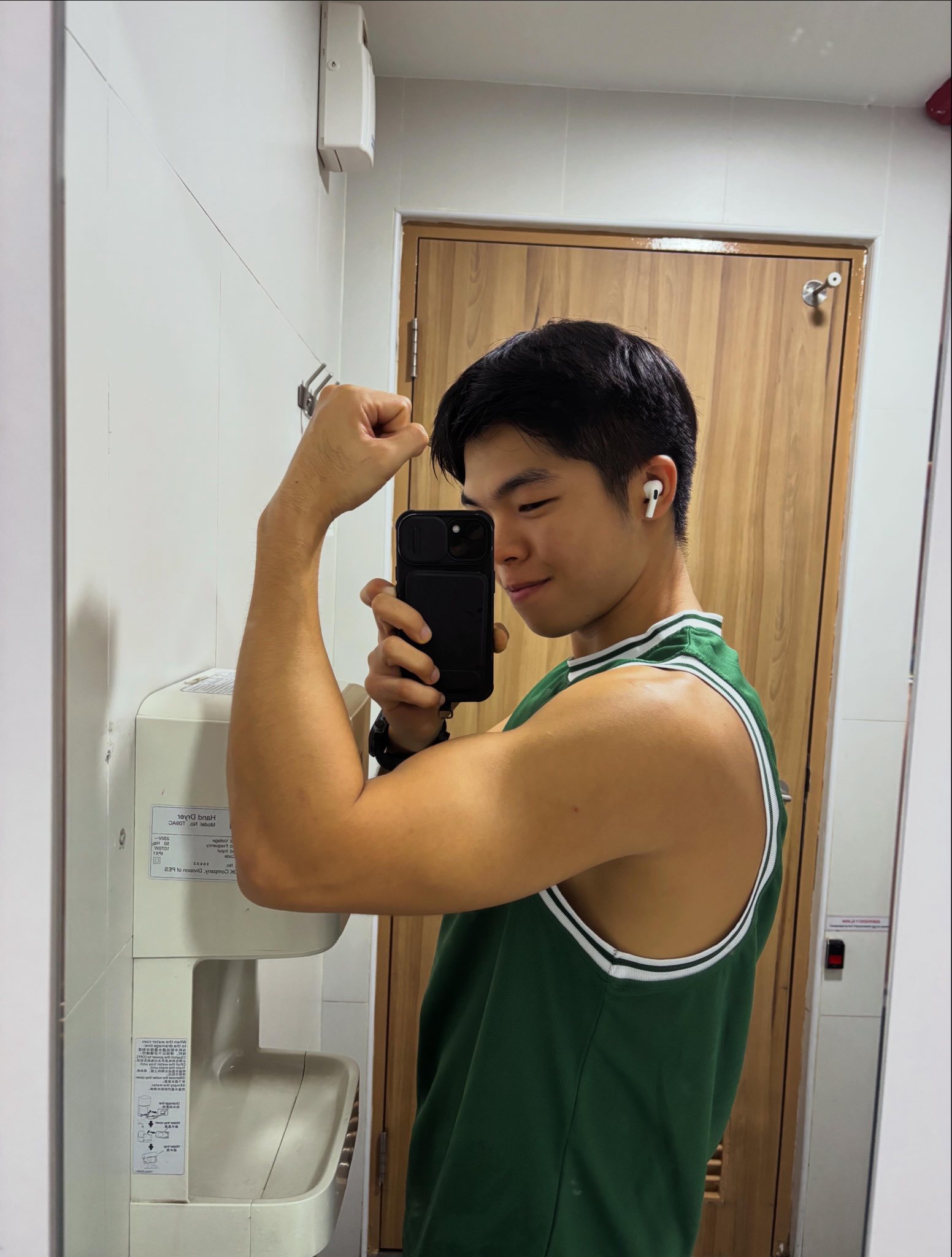Heng Zx - Heng Zx added a new photo.