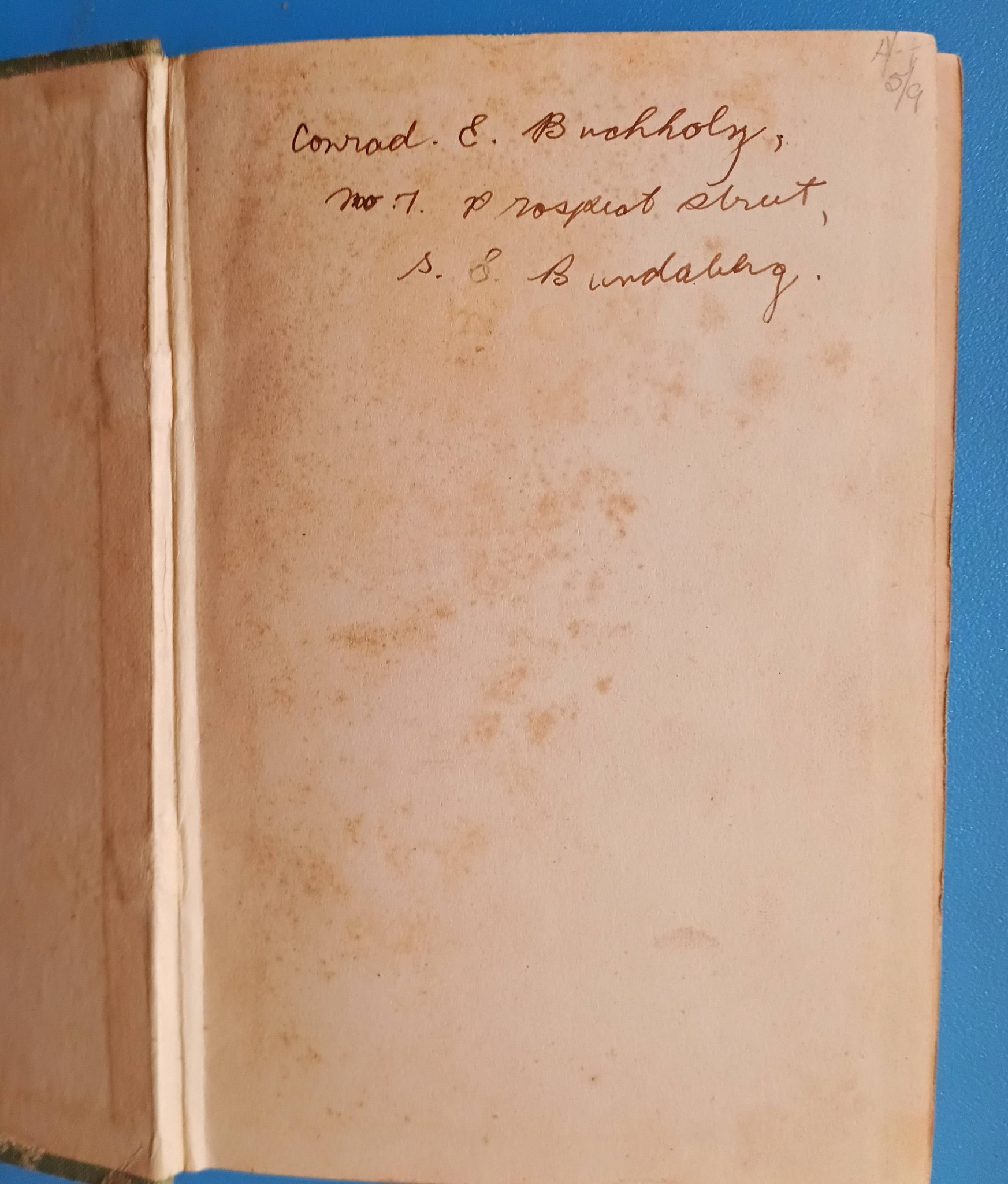 4 Queensland school book's 🏫 1913 35 and 1939. One 1967.