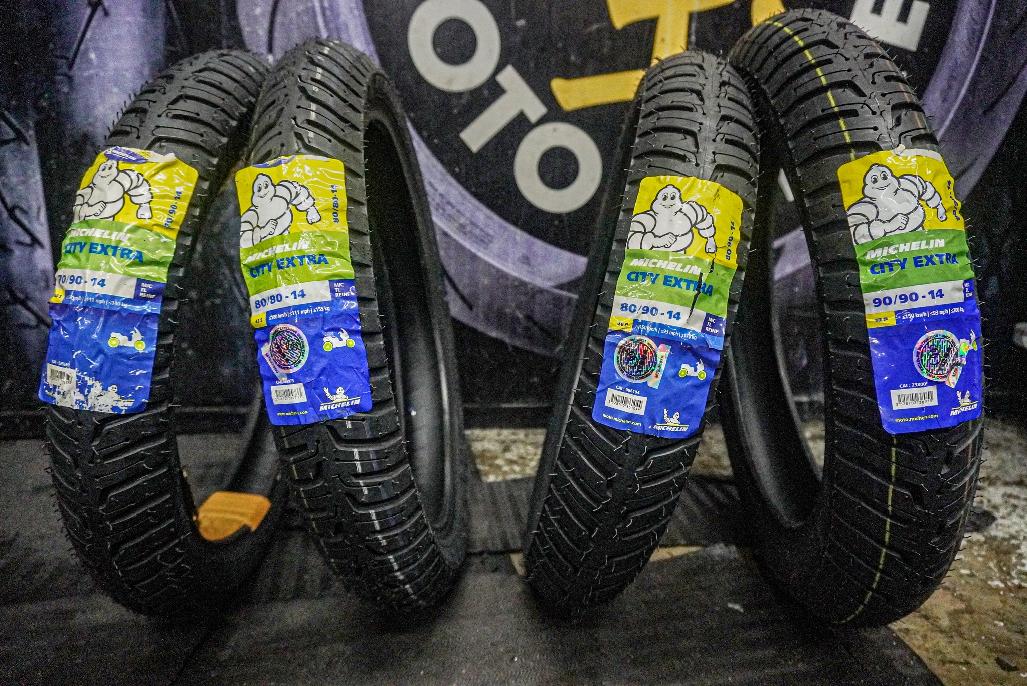 プレスリ Michelin Tire for your daily Ride