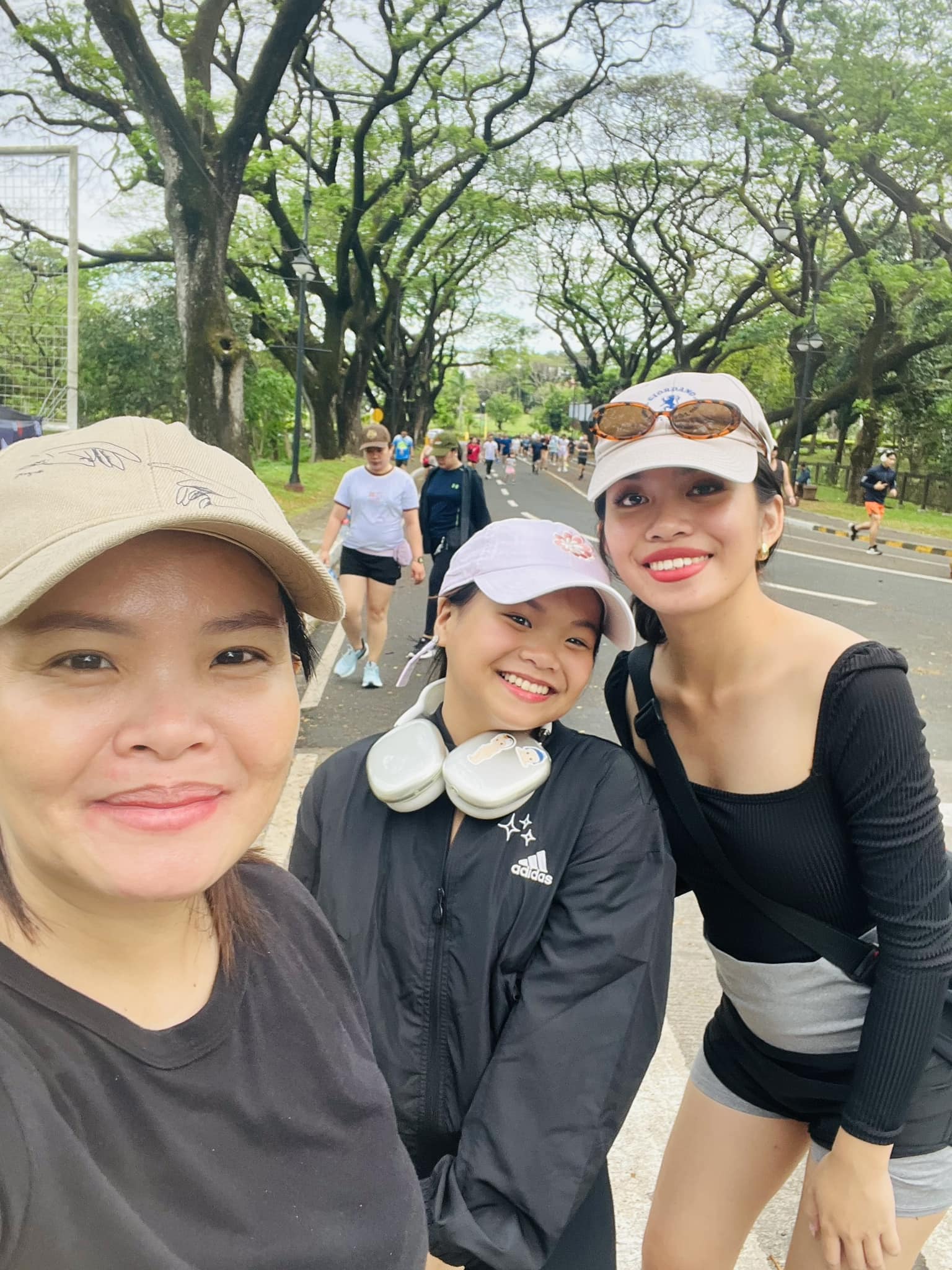 Team Ryzza - tapos na po mag jogging 🥰🏃‍♀️😊 #teamryzza #ryzzamaedizon ...
