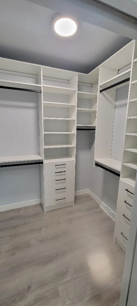 Happy Friday! Check out this... - Closet 1 Interiors | Facebook