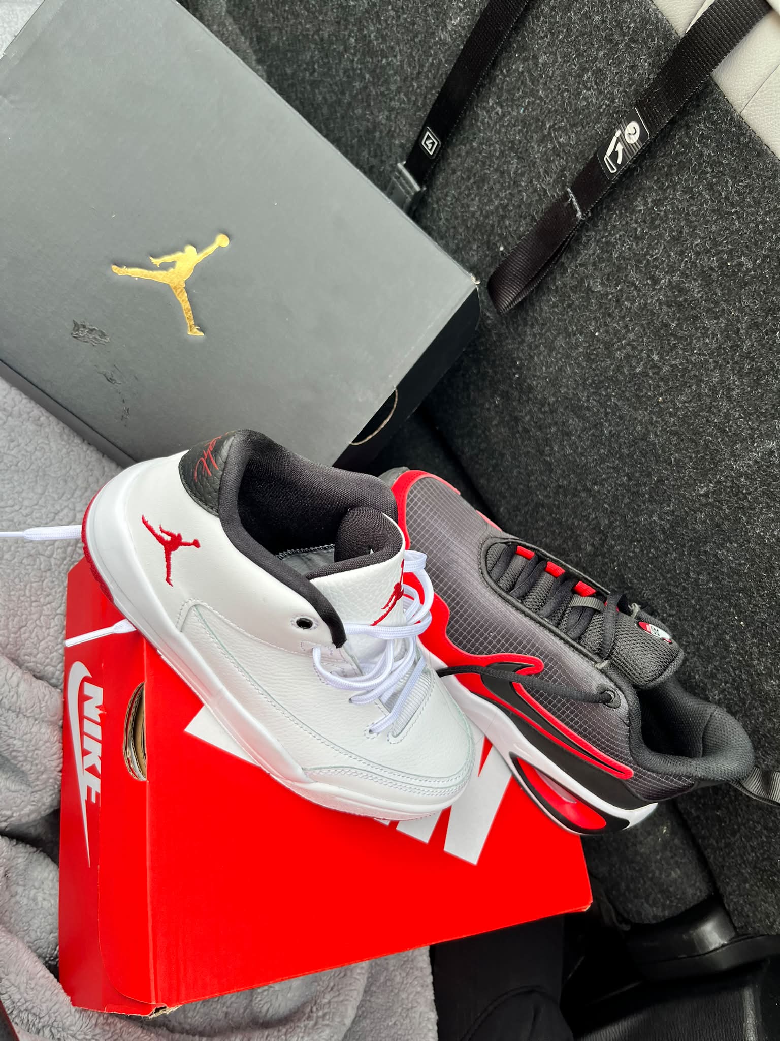 Shoes don't fit anymore and they are the same size! 👟Jordan 1