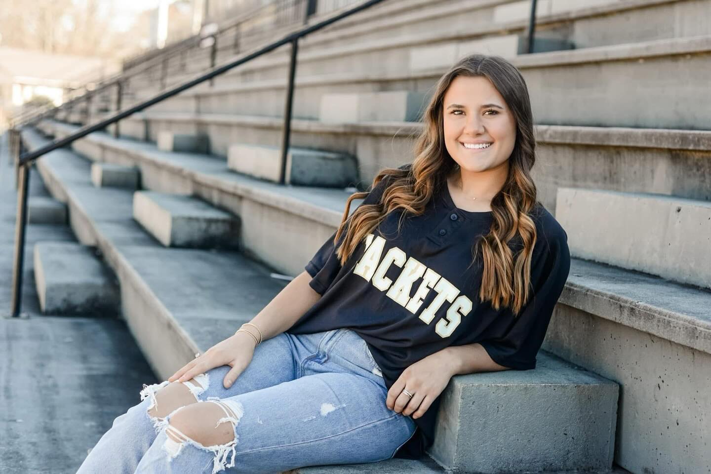 Codie Davis ART - SENIORS!!! It’s time to get on my SENIOR... | Facebook