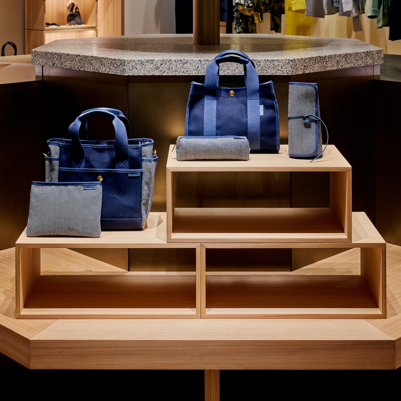 L/uniform | Chiyoda-ku Tokyo