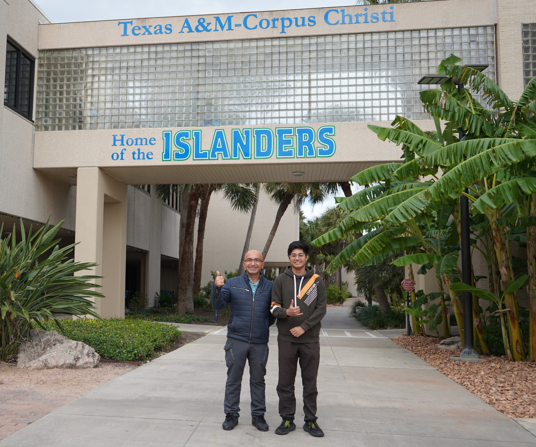 Texas - Big congrats to our amazing Islander math teams! 🧮 Our students ...
