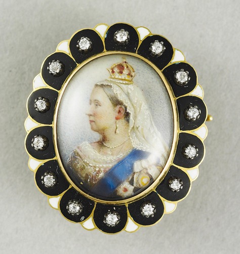 History & Lives of the British Royals - Royal Jewels ~ Queen Victoria ...