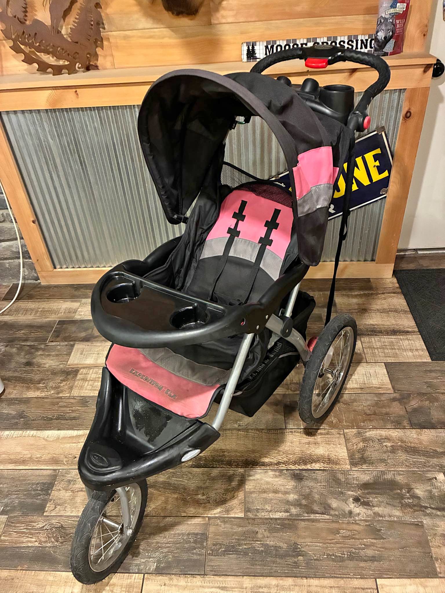 uppababy car seat with base Mesa V3 Infant - Callum 5 to 8 years Choose Option:Fuse Protection Icon - Glossy Black X-Small/Small Snowboard Yes Optimistic 2010/2011 facing infant car seat