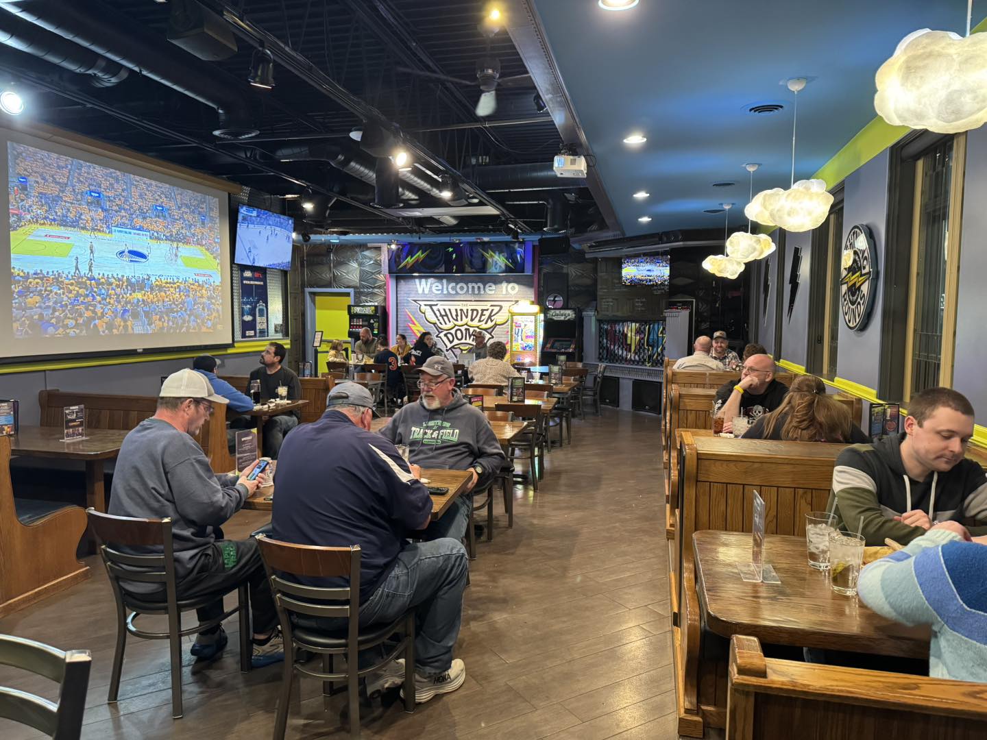LINE DANCING NIGHT AT LR – LET’S GO!... - Lightning Rounds | Facebook