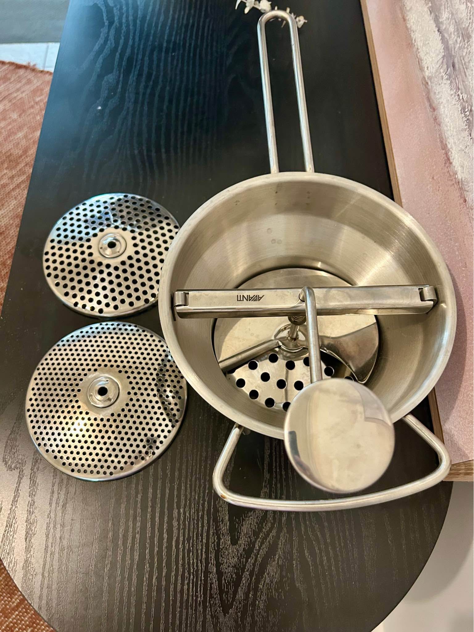 AVANTI - Professional Rotary Food Mill | Dibber&Boots