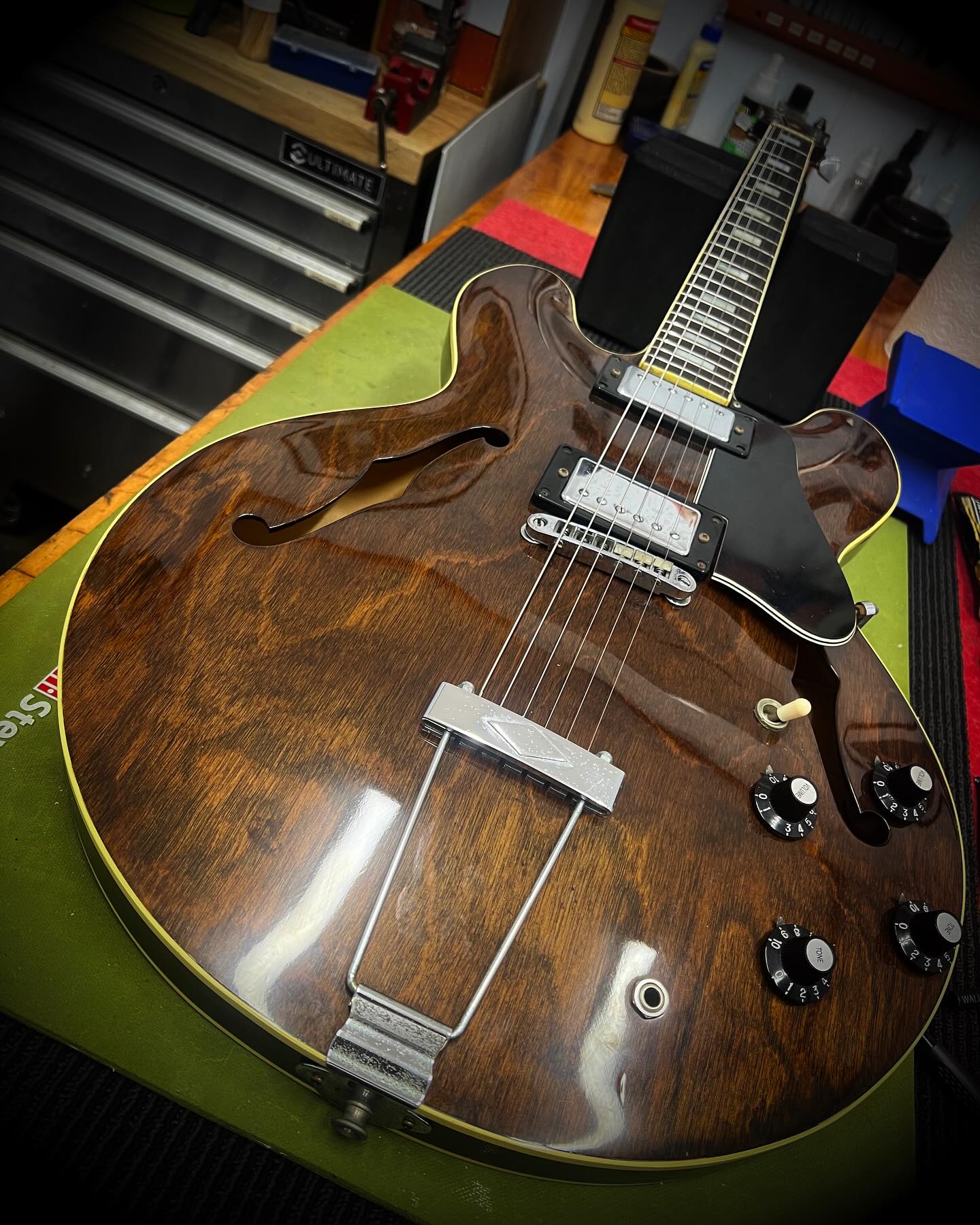 Greco ak-1400 guitar model description