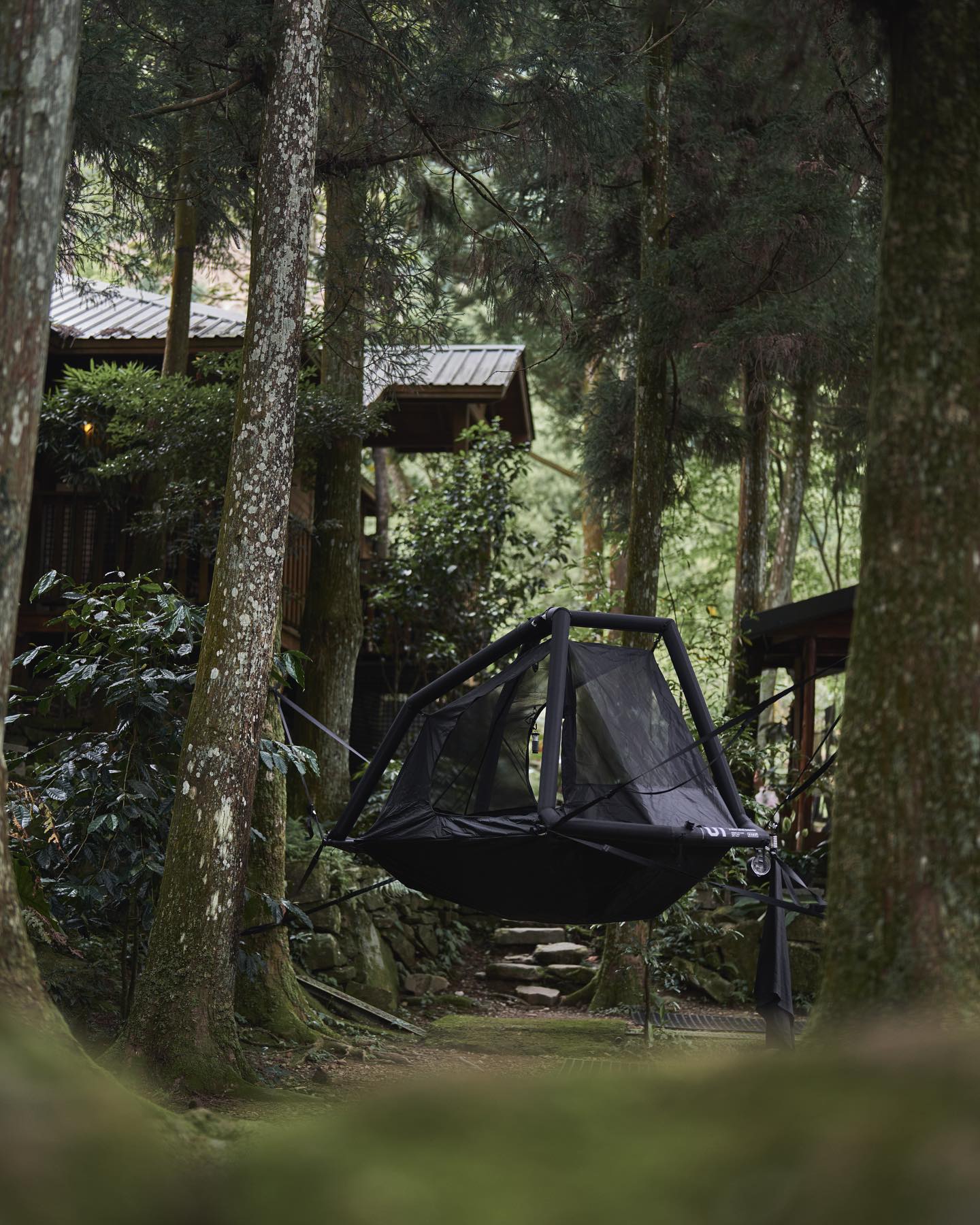 zelt mit luftkammern Aufblasbares Campingzelt Hüttenzelt, 2-4 Personen Glamping Zelte Sonnenunterstand, einfacher Aufbau wasserdichte Outdoor Oxford Zelte, aufblasbares Hochtouren Farbe:U4 Schwarz Mehr Mut zur Farbe